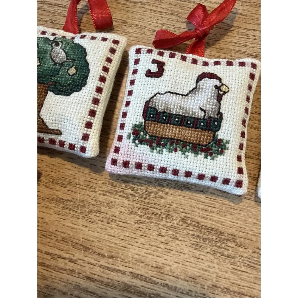 Twelve Days of Christmas cross-stitch ornaments - Picture 4 of 9